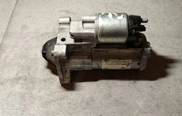Mini One - Cooper F56 F55 Starter motor 7649090 20140827 0001170201