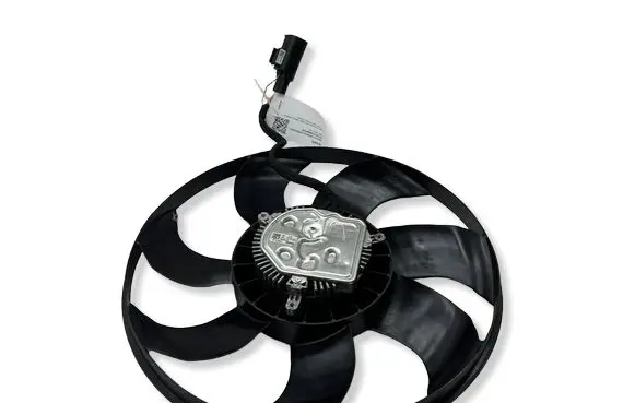 BMW 1 F40 Electric radiator cooling fan 7636072