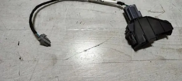 Fuel tank cap lock motor