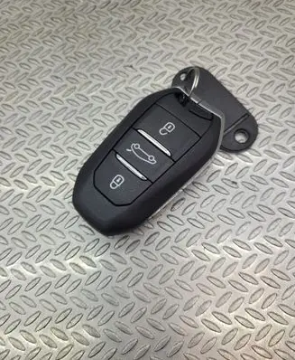 Opel Astra L Ignition key/card 9840153280