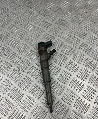 BMW 5 E60 E61 Fuel injector 0445110216