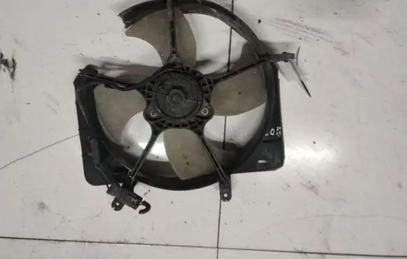 Honda Jazz Radiator cooling fan shroud 
