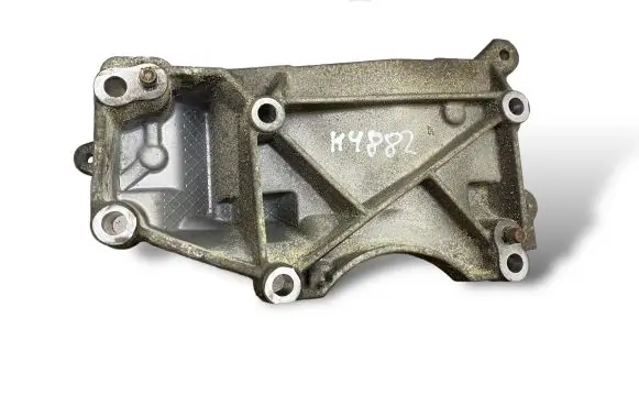 Citroen C4 I Picasso Generator/alternator bracket 9648735580