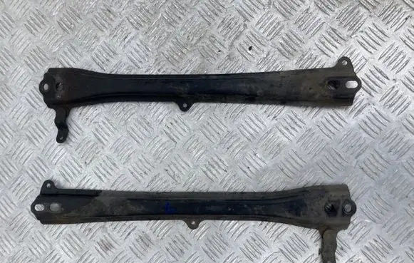 Toyota Prius (XW50) Front bumper shock/impact absorber PK12746