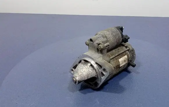 Toyota Yaris Starter motor 28100-0J050