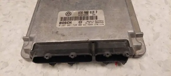 Volkswagen PASSAT B5 Engine control unit/module 038906018P 28SA3409 0281001720