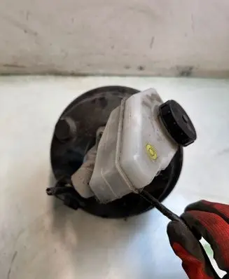 Infiniti Q50 Brake booster 12313