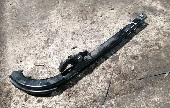 Ford B-MAX Sliding door middle rail 