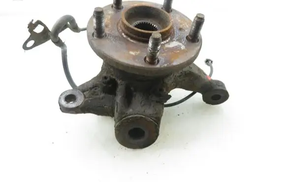 Toyota Avensis T220 Front wheel hub spindle knuckle 