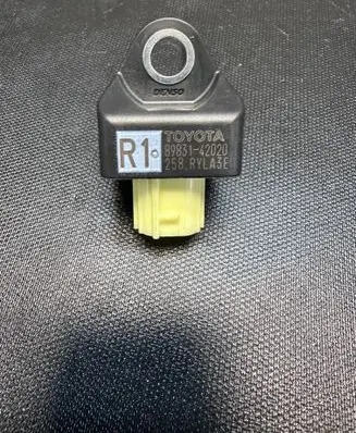 Toyota Hilux VIII Airbag deployment crash/impact sensor 8983142020 258RYLA3E