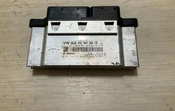 Skoda Fabia Mk3 (NJ) Engine control unit/module 04E907309CB 0261S14671