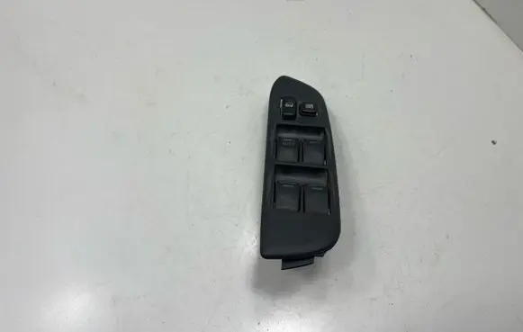 Toyota RAV 4 (XA30) Electric window control switch 8482042180