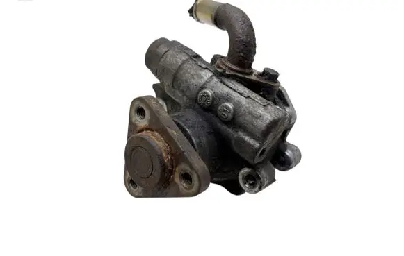 Volkswagen PASSAT B5.5 Power steering pump 8D0145177A