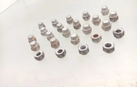 Mitsubishi L200 Nuts/bolts 