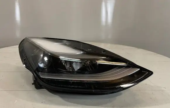 Tesla Model 3 Headlight/headlamp 151495300C