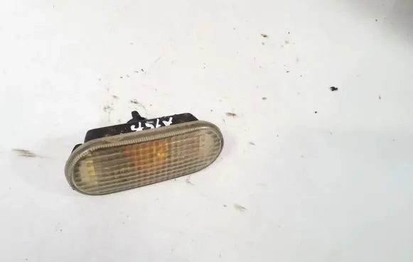 Volkswagen Golf IV Front fender indicator light 3b0949117c