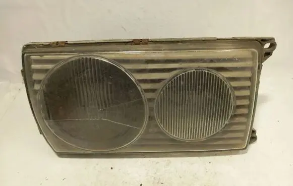 Mercedes-Benz W123 Headlight/headlamp 11777900re