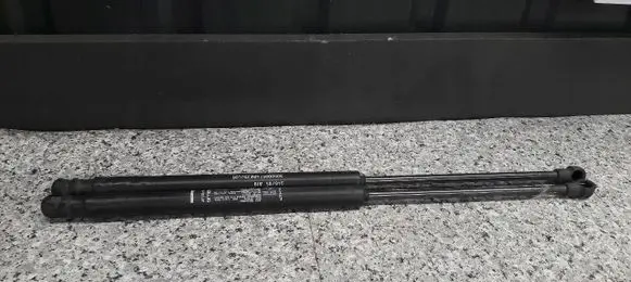 Alfa Romeo 147 Tailgate strut 8517ux