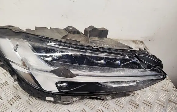 Volvo S90, V90 Headlight/headlamp 31386165