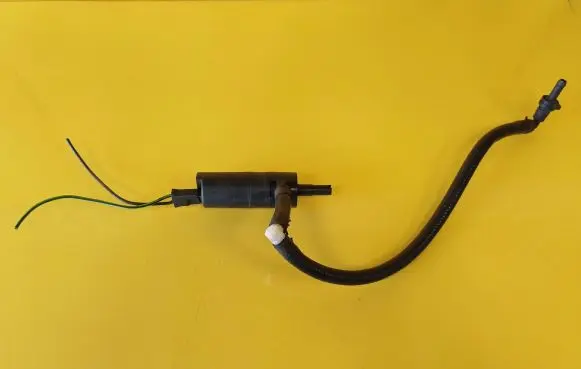 Alfa Romeo 156 Headlight washer pump 