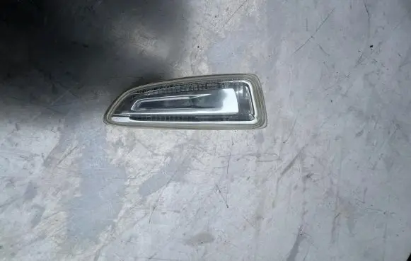 Opel Astra J Front fender indicator light