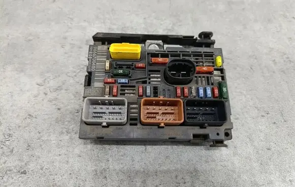 Peugeot 308 BSM Control unit