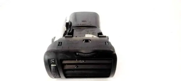 Volkswagen PASSAT B5 Dash center air vent grill 3B0819703
