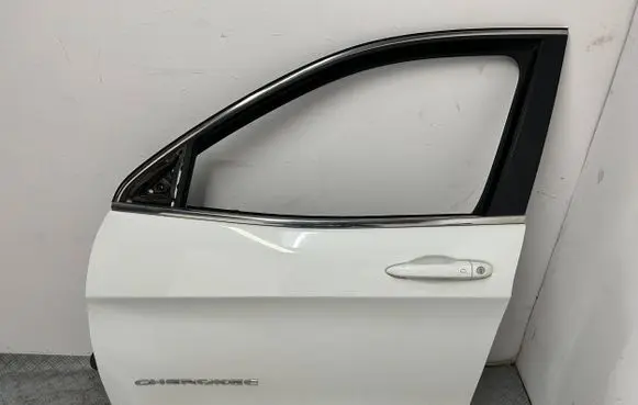 Jeep Cherokee Front door