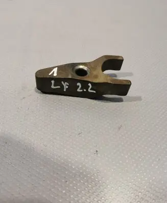 Lexus IS 220D-250-350 Fuel Injector clamp holder