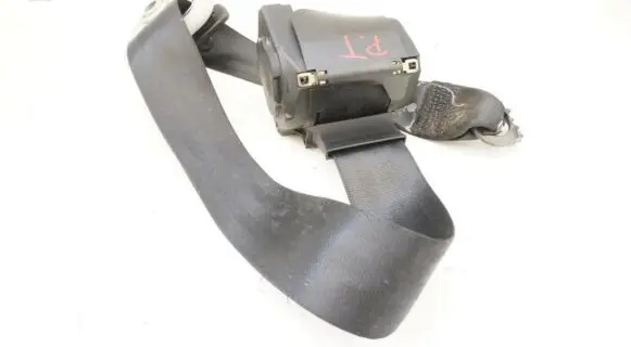 Volkswagen New Beetle Rear seatbelt 30002109