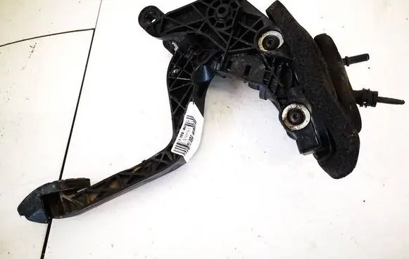 Ford Fiesta Clutch master cylinder ay117b633ad ay11-7b633-ad