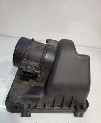 Hyundai Santa Fe Air filter box cover 281112P300