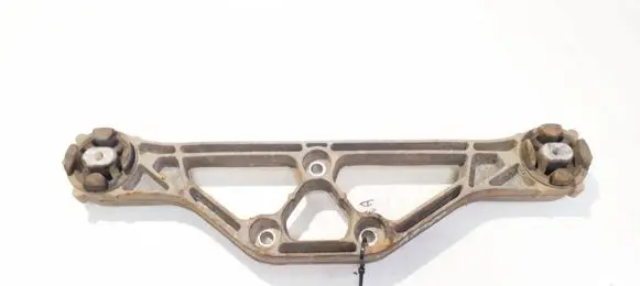 Volkswagen Phaeton Engine mount bracket 4e0599285a