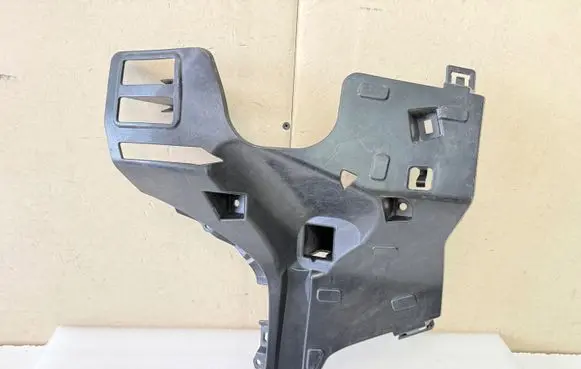 Volvo XC40 Front bumper mounting bracket 32136093