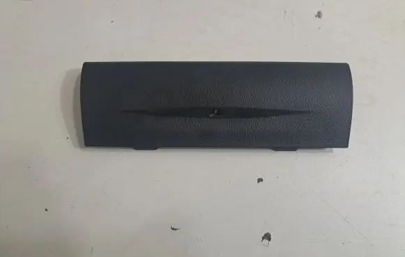 Dashboard lower bottom trim panel