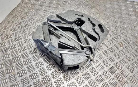 Ford Mondeo MK IV Tool box 7S7117009BC