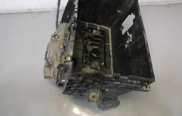 Renault Scenic III - Grand scenic III Battery box tray 
