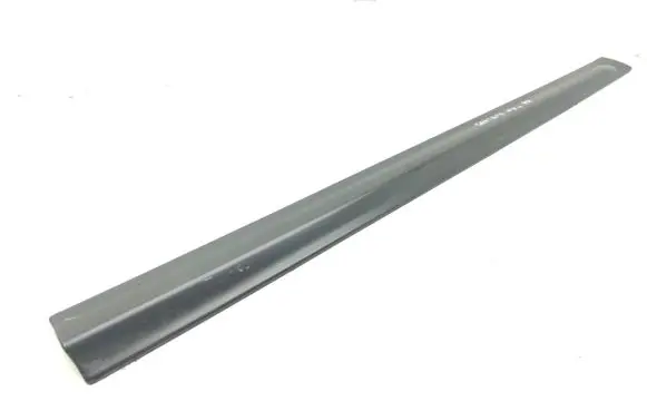Hyundai Santa Fe Front door trim (molding) 877502B000