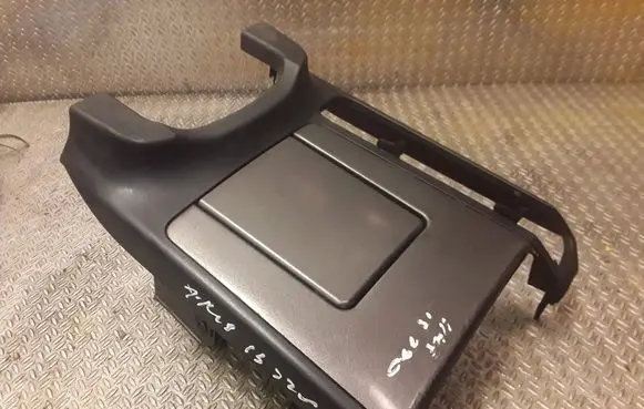 Lexus IS 220D-250-350 Cup holder 5562053030