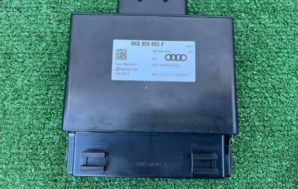 Audi A7 S7 4G Voltage converter/converter module 8K0959663F 120012874