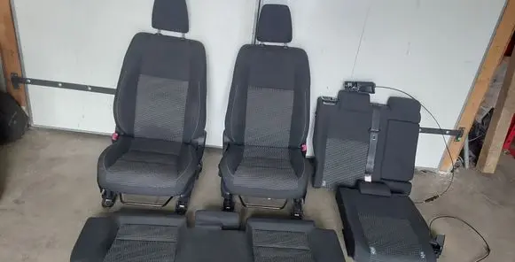 Toyota Auris E180 Seat set 