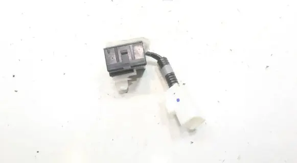 Lexus NX Seat heating relay 8750130041