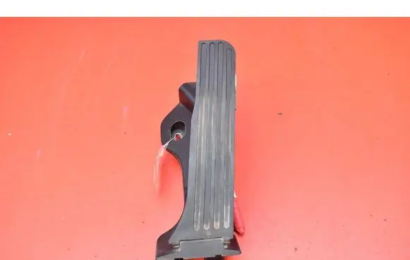 Volkswagen Tiguan Accelerator throttle pedal 1K1721503BC