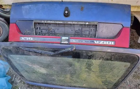 Seat Ibiza II (6k) Tailgate/trunk/boot lid