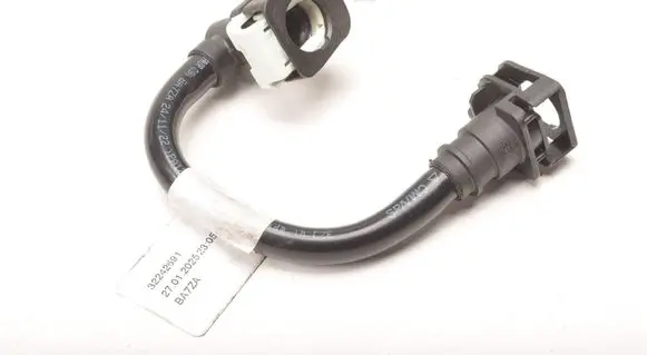 Volvo XC40 Engine coolant pipe/hose 32242691