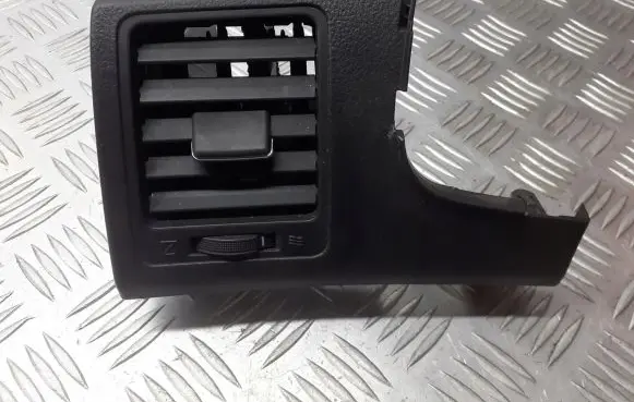 Toyota Corolla E140 E150 Dashboard air vent grill cover trim 55686-12190