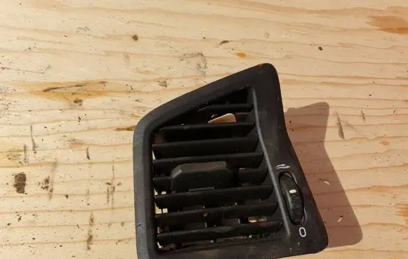 Volvo S60 Dashboard side air vent grill/cover trim 3409373