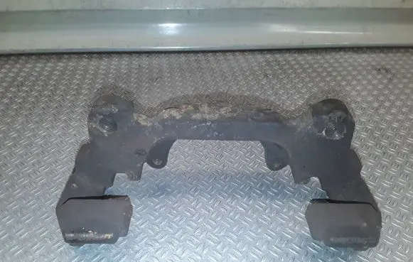 Volkswagen Touran I Front Brake Caliper Pad/Carrier 