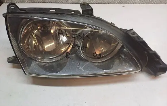 Toyota Avensis T220 Headlight/headlamp 54534380