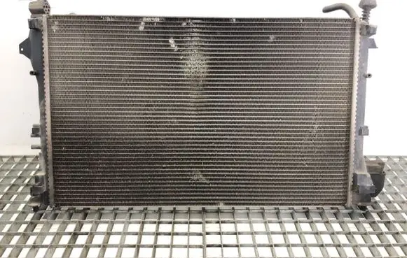 Opel Vectra C Coolant radiator